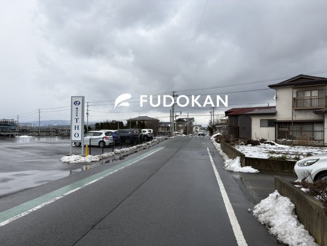 東根市神町営団一条通り【中古住宅】の前面道路含む現地写真|前面道路