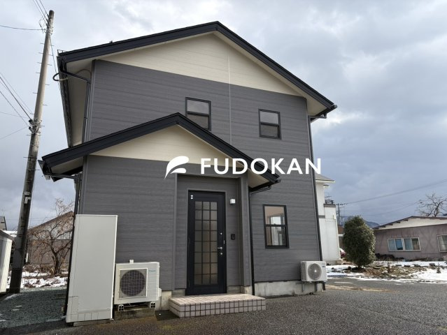 東根市神町営団一条通り【中古住宅】の外観|大手ハウスメーカー施工！！フルリフォーム済み！！