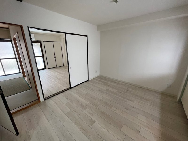 【居間・リビング】 | ハムロハイツ杉田B棟