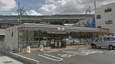 セブンイレブンさいたま鹿手袋3丁目店 942m