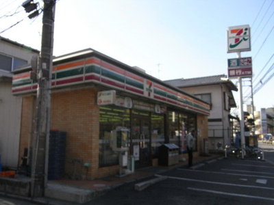 セブンイレブン 徒歩8分。徒歩10分。コンビニ 630m
