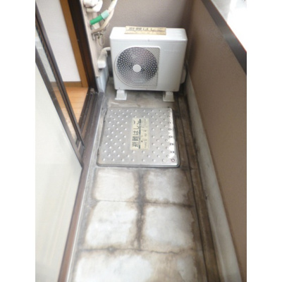 【バルコニー】 | ファインコーポ平井 | 室外機＆ﾍﾞﾗﾝﾀﾞ