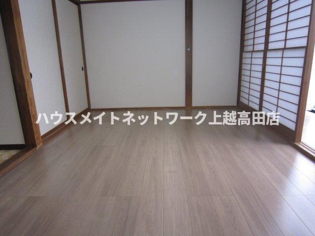 大貫１丁目店舗兼貸家の洋室|１階の６帖洋室