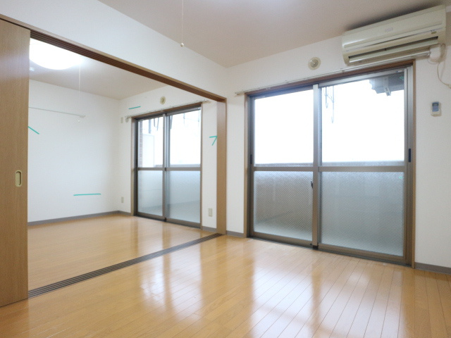 ファイン石上の居間・リビング