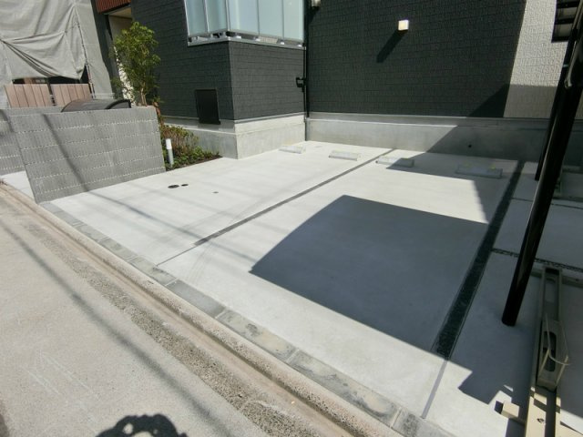 リブリ・グランシャインゴキソの駐車場