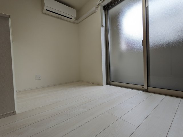 フォーラムエスの洋室