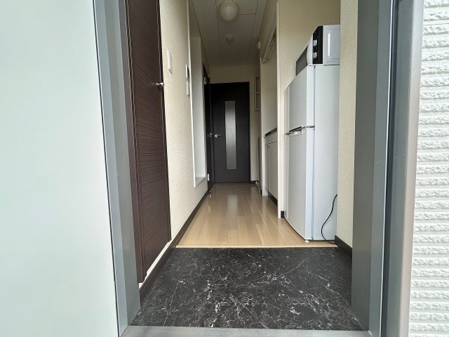 レオネクストまるはちの玄関