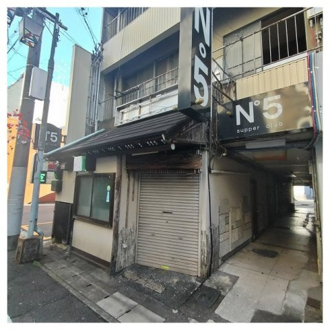 岐阜市御浪町の店舗一部の外観