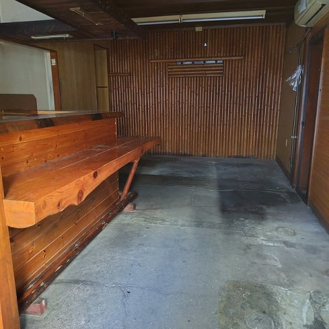 岐阜市御浪町の店舗一部の内装