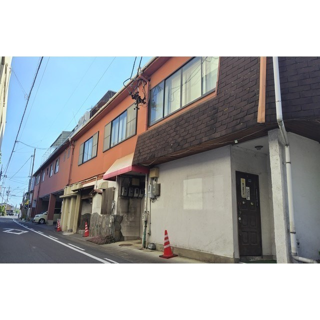 北方町北方MK住居付店舗の外観