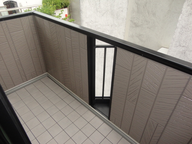 シャリテ馬見のバルコニー