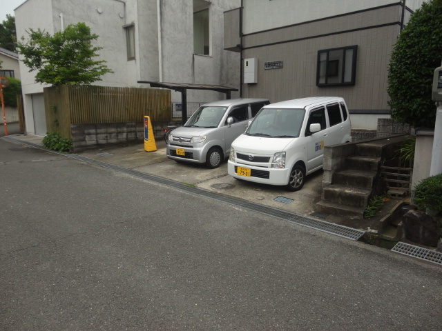 シャリテ馬見の外観