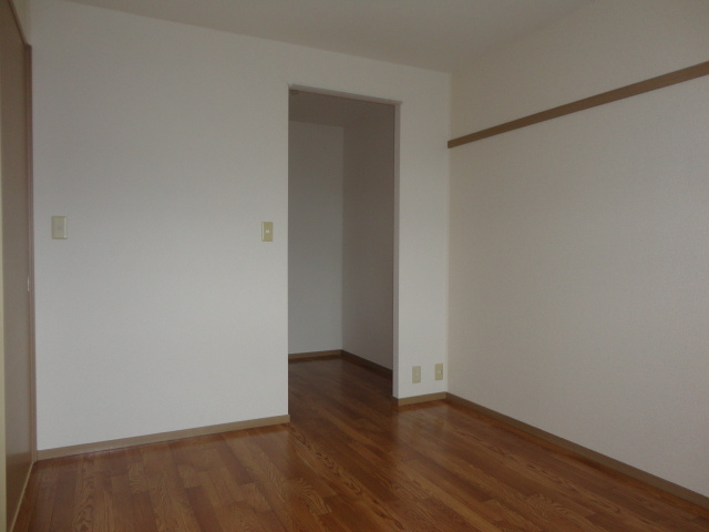 シャリテ馬見の寝室