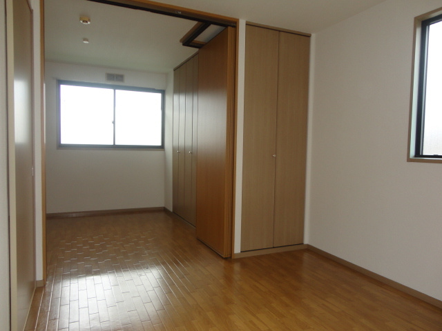 シャリテ馬見の子供部屋