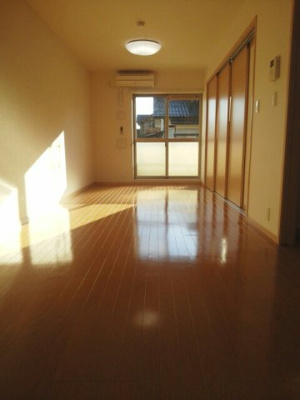 【居間・リビング】 | セントラル・ヴィラ・Ｍ＆Ｋ | ゆったりとした居間です