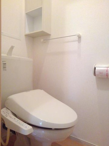 サニー　ヴィレッジのトイレ|落ち着いた色調のトイレです