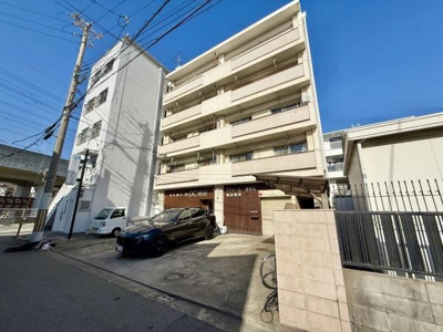 【その他】 | 湊マンション | ■毎週土・日・祝のご対応可能■
お忙しい方も、お仕事前やお仕事帰りなどお客様のご都合に合わせてご案内致します！キッズルーム・駐車場完備！