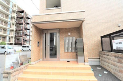 【エントランス】 | 中根ヒルズ