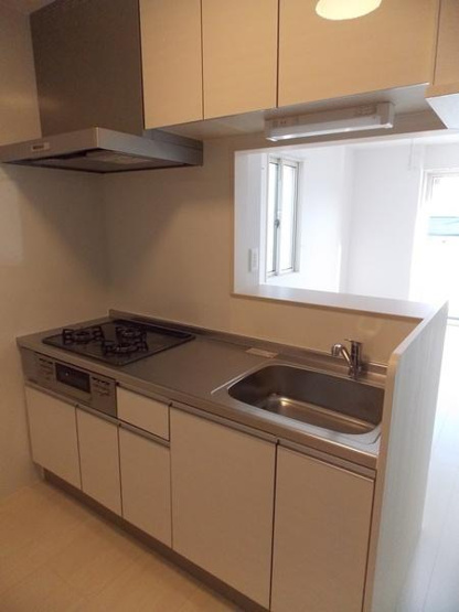 【キッチン】 | クラール獨協 | 3口のシステムキッチン！