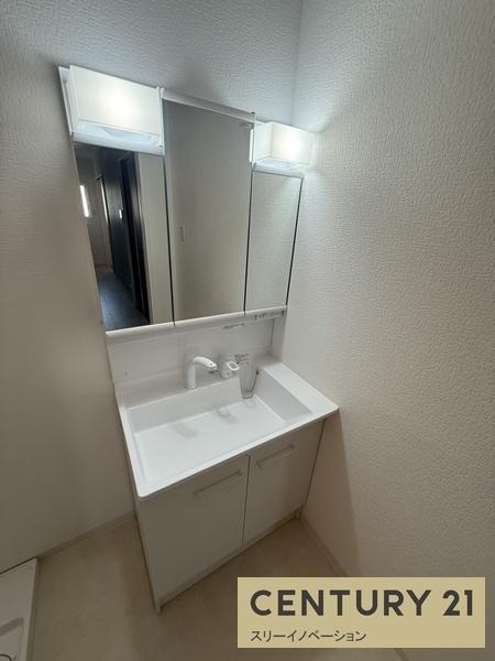 大正区平尾3丁目中古戸建の独立洗面台