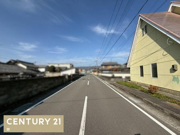 紀の川市名手市場　土地の前面道路含む現地写真