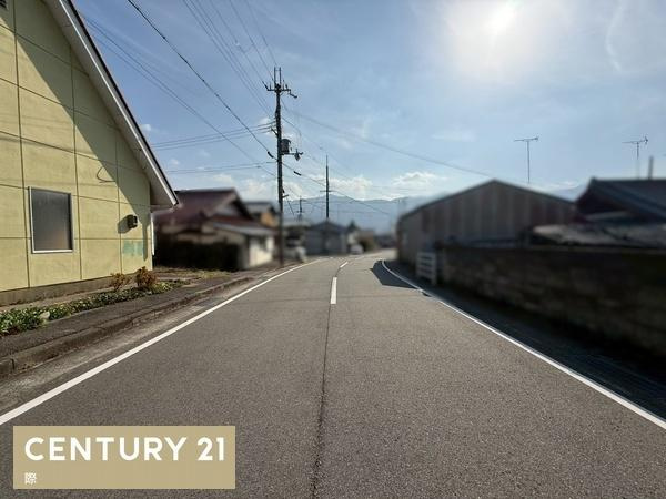 紀の川市名手市場　土地の前面道路含む現地写真