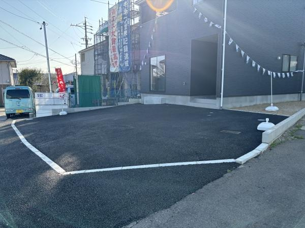 岡崎市上地町第7　全2棟・2号棟の駐車場|施工例