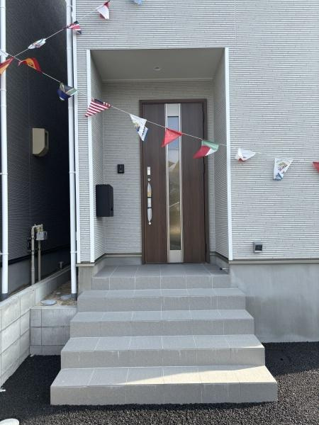 高浜市向山町第5　全3棟・1号棟の玄関|施工例