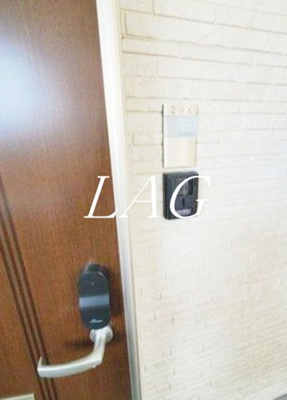 【セキュリティ】 | コラゾン | モニター付きインターホンになります。