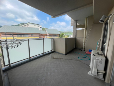 【バルコニー】 | グランドパレスネオブラン企救丘（B-4）