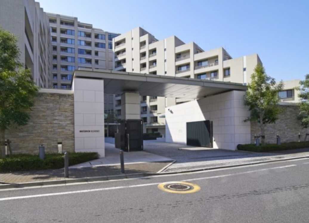 マスタービューレジデンス　プライベートガーデン　楽器相談　ペット相談　礼金０のエントランス