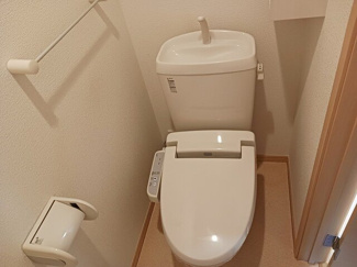 【トイレ】 | サンフラワー・ヒル