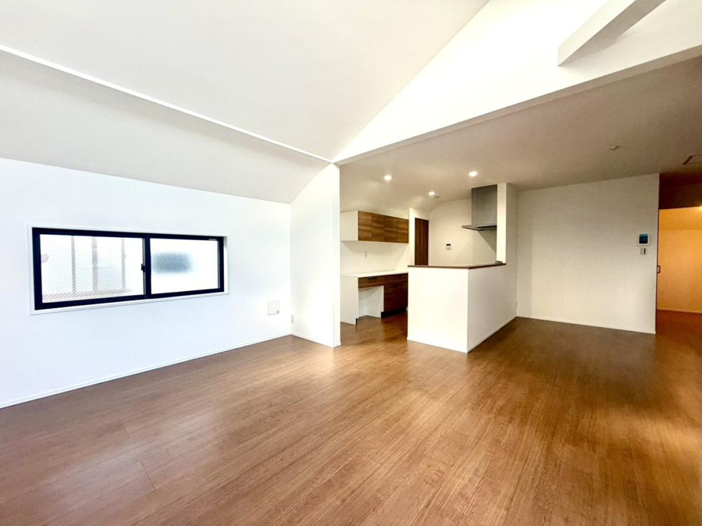 国分寺市本多３丁目１期の周辺|本物件の最寄りの食品総合スーパーは、「ロピア小平店」です