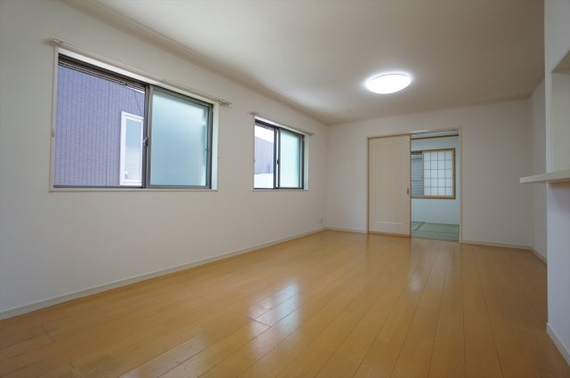 ふじみ野市苗間戸建（JTI)の居間・リビング