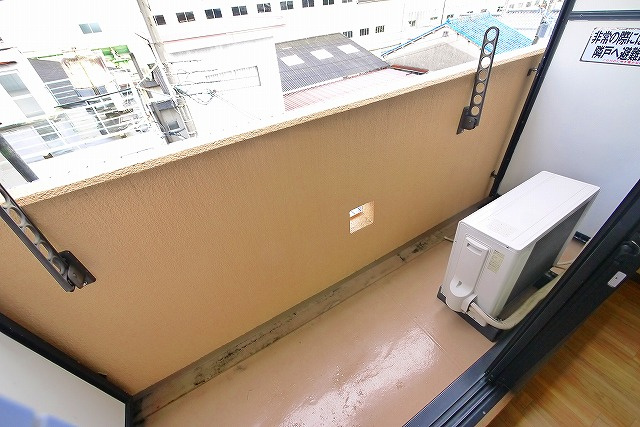シティパレスやすらぎの道Ｐ６のバルコニー|バルコニー付きです