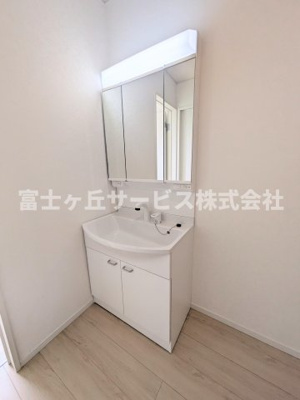 【独立洗面台】 | 浜松市浜名区細江町中川 3期 新築一戸建て | 独立洗面台です