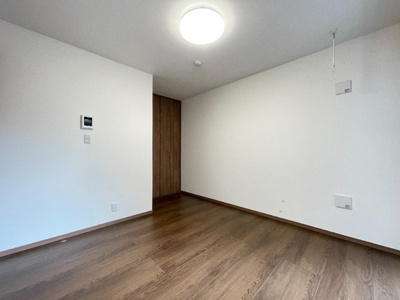 【居間・リビング】 | アールみずほ台 | こちらのリビングで趣味の時間をお楽しみください