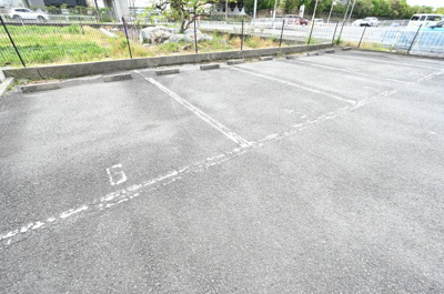 【駐車場】 | メゾン・ド　クレール