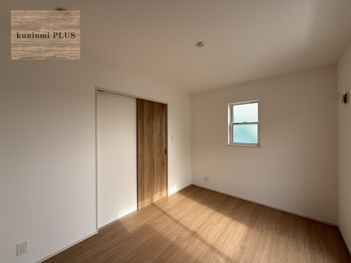 東大阪市鴻池町1丁目　2号棟の洋室