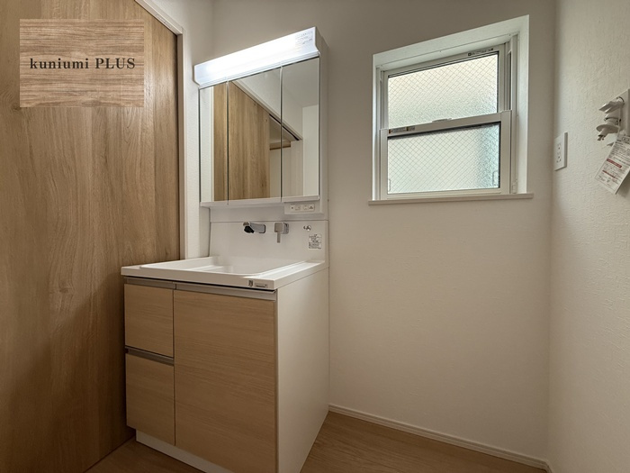 東大阪市鴻池町1丁目　2号棟の独立洗面台