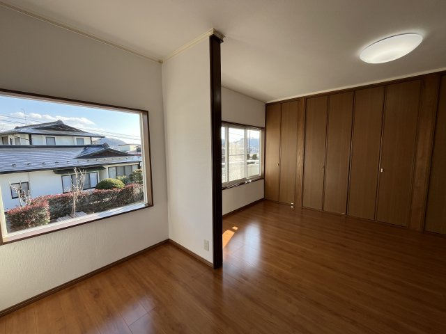 天童市山元146-1の寝室|3月8日撮影　主寝室 10.25帖
3月末リフォーム完成予定♪