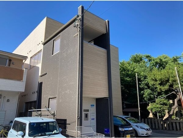 Crescita六番町のエントランス