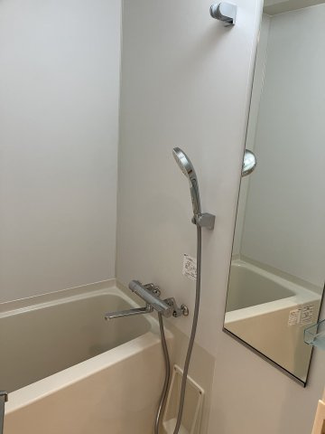 プラウドフラット神楽坂の浴室|コンパクトで使いやすいお風呂です