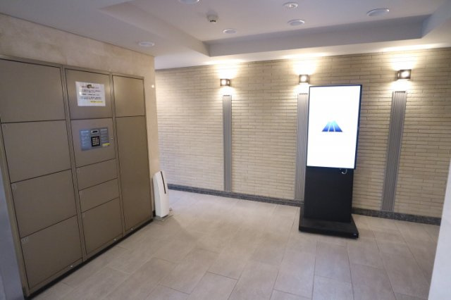 プラウドフラット神楽坂のエントランス|毎日通るエントランスはこのようになっています