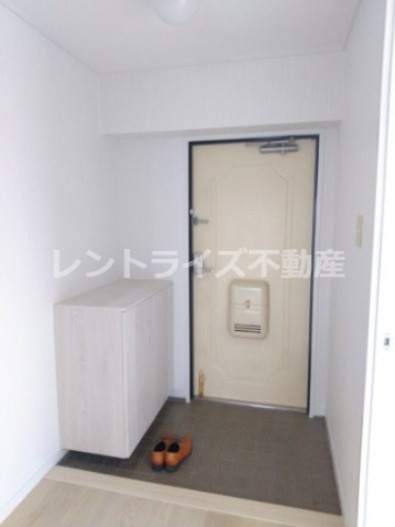 ウィズユー苅安賀の玄関