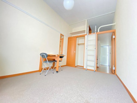 ゆったり過ごせるリビングです