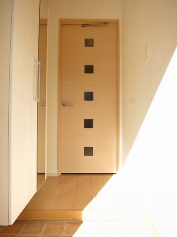 リバーサイド長泉の玄関