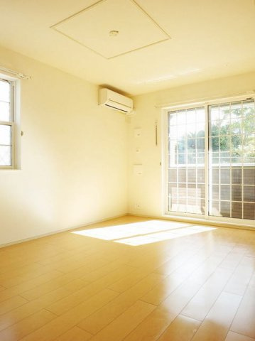 リバーサイド長泉の居間・リビング