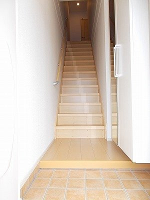 ビオーラ静の玄関