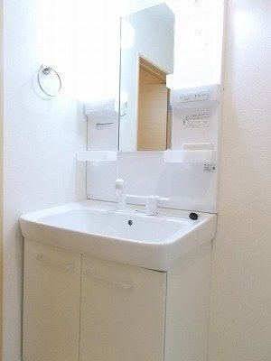 ビオーラ静の洗面所